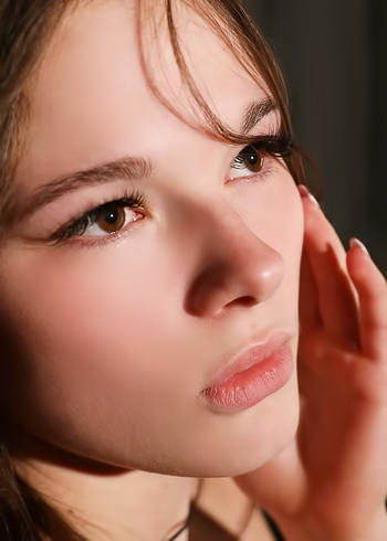 Beautiful teen with a pussy that begs to be licked