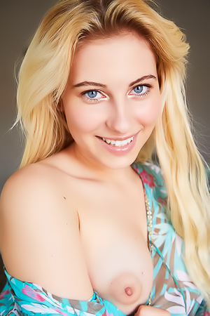 Hot Blond Angel Lilly Bella